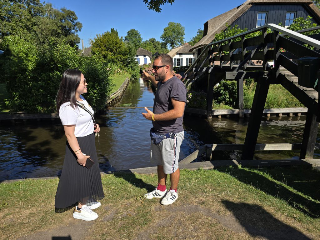 Private Zaanse Schans, Volendam and Giethoorn day trip, Stop 03